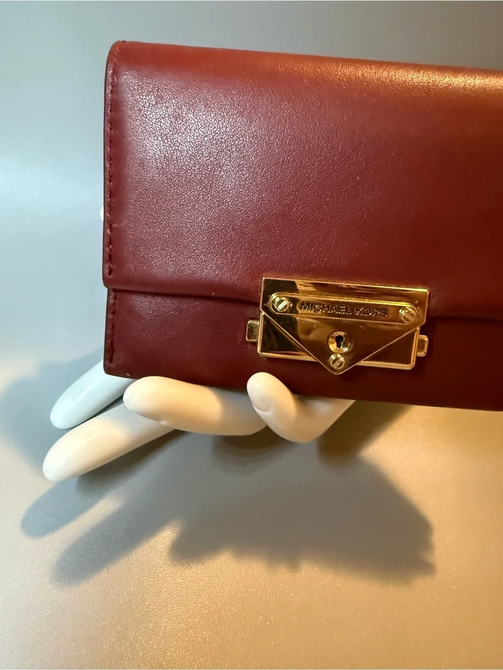 Michael Kors Burgundy Leather Tri-Fold Wallet Gold Turn Lock Coin Pocket 🖤